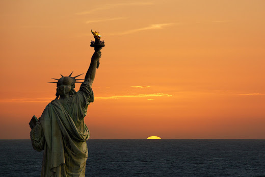 ocaso sol estatua libertad simbolismo.jpg